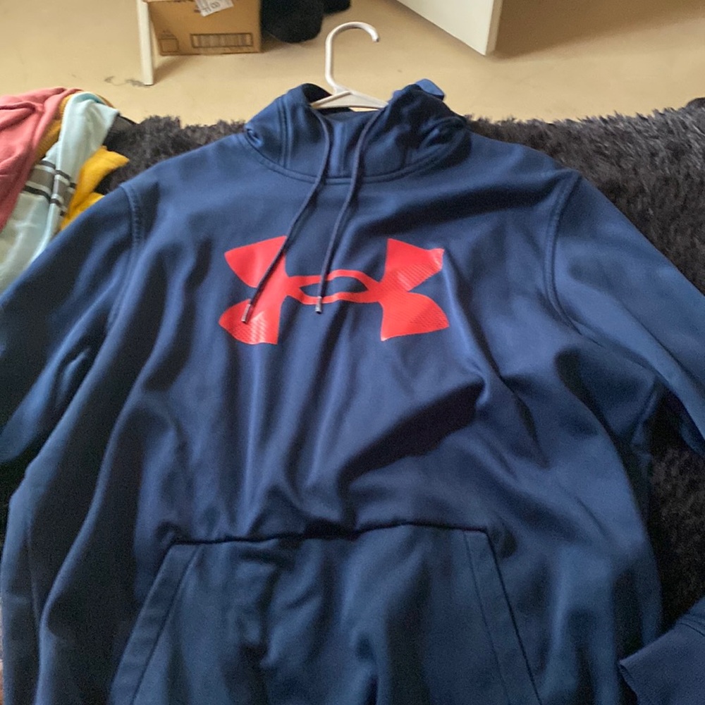 underarmor hoodie